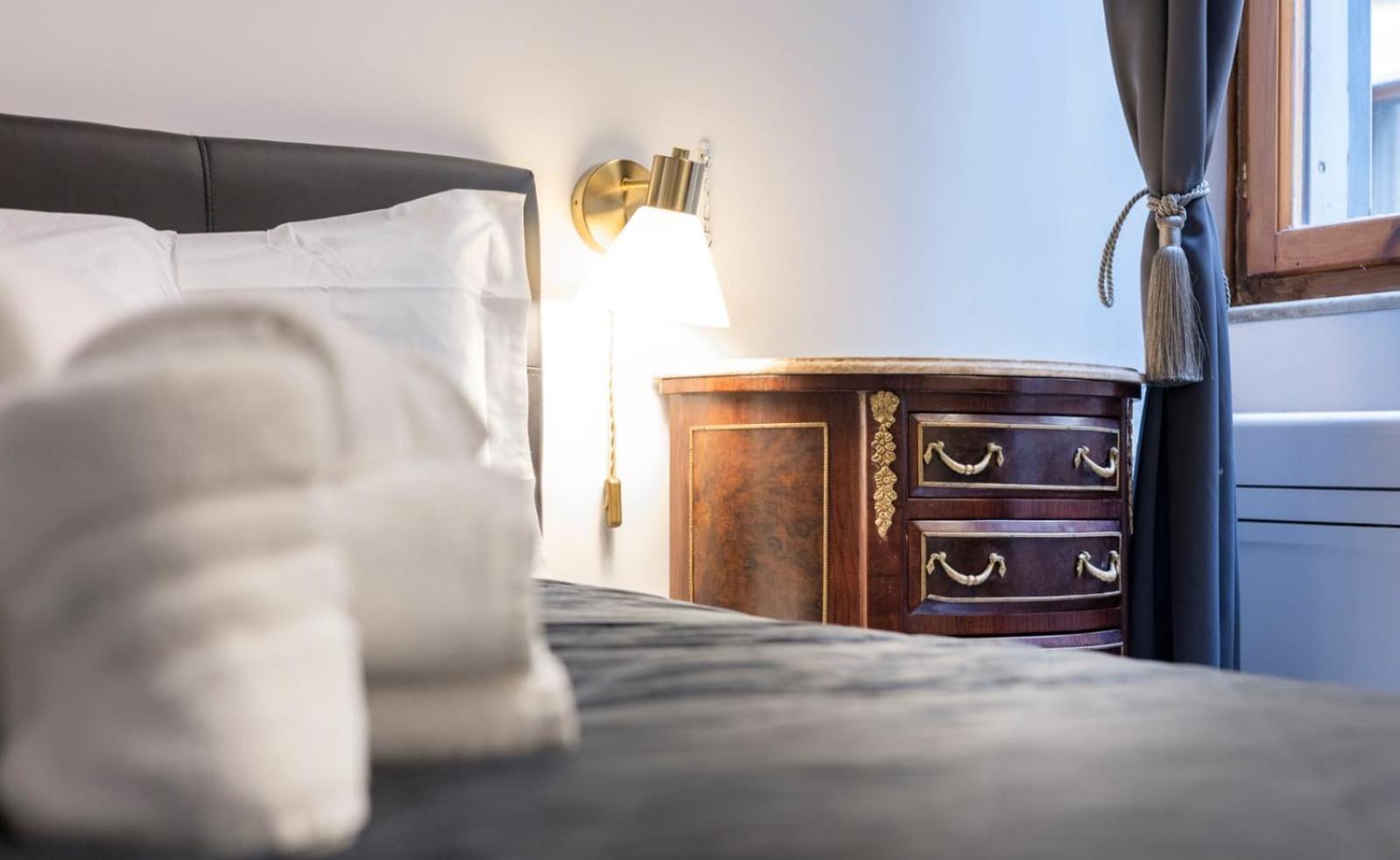 Daphne Trevi Suites Roma Exterior foto